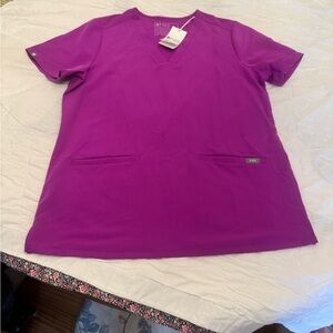NWT Figs Magenta V-Neck Nurse Scrub Top